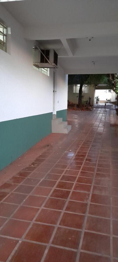 Apartamento Espacoso Com Estacionamento Incluido Foz do Iguaçu Esterno foto