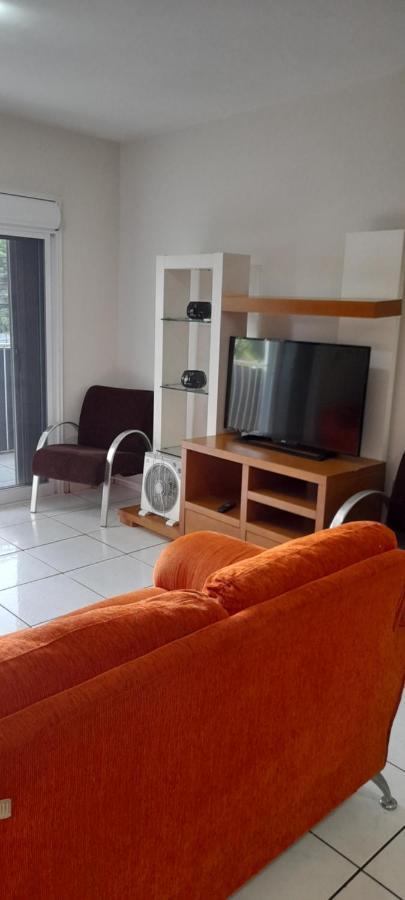 Apartamento Espacoso Com Estacionamento Incluido Foz do Iguaçu Esterno foto