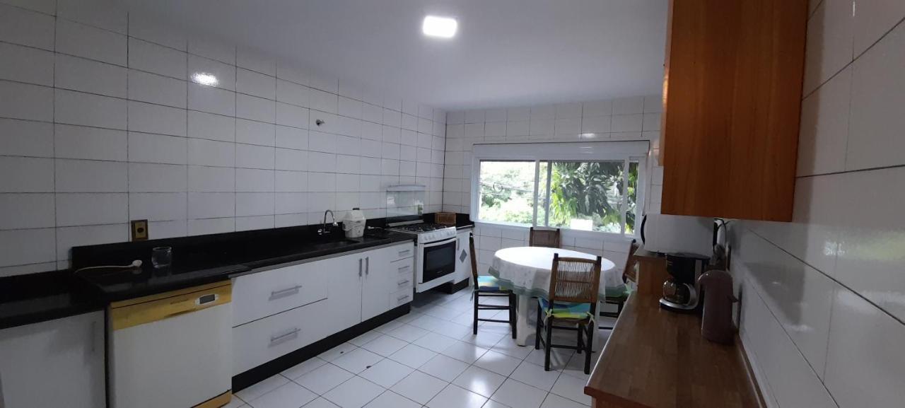 Apartamento Espacoso Com Estacionamento Incluido Foz do Iguaçu Esterno foto